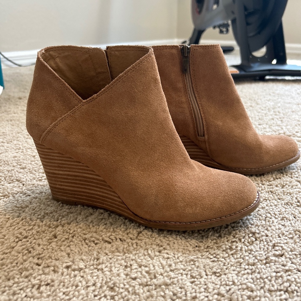Brown lucky brand wedges
